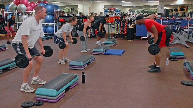 cropped Weightlifting better in reducing heart fat than aerobics