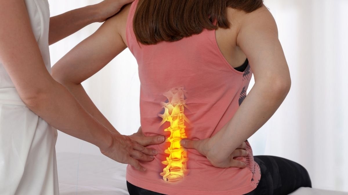 loss of lumbar lordosis due to muscle spasm