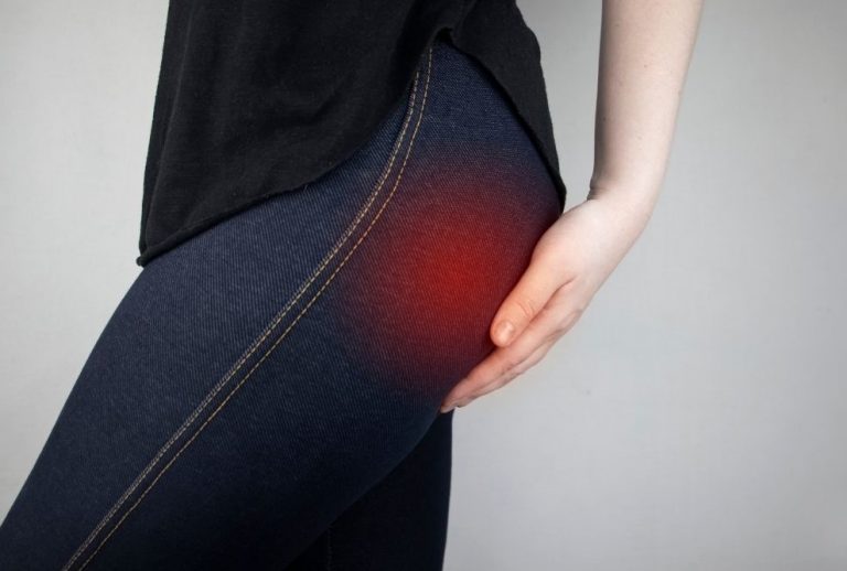 How To Relieve Buttock Pain From Sitting These 2 Piriformis Stretches   Buttock Pain Sitting Piriformis Syndrome 768x518 