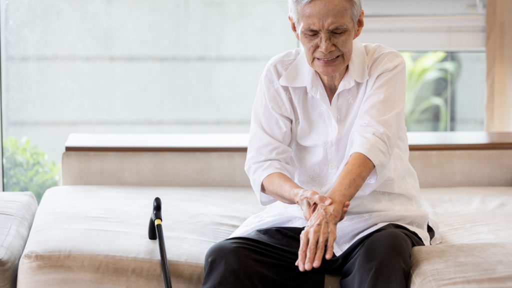 Vitamin D deficiency increases risk of muscle weakness in seniors