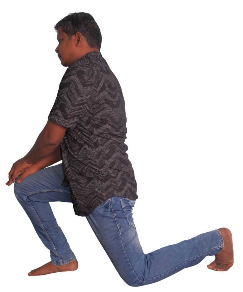 Kneeling hip flexor stretch for anterior pelvic tilt – stretching the front of the hip to reduce pelvic tilt