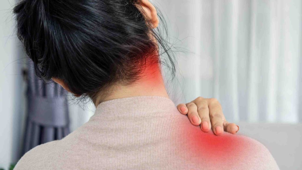 Cold weather fibromyalgia: This is why your neck hurts in cold weather